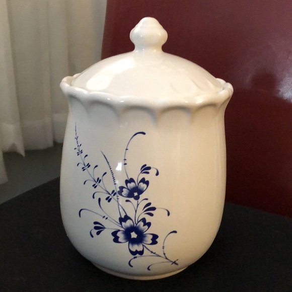 Hudson's Bay Company Other - Ceramic cookie jar